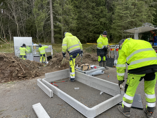 Ultima Connect levereras flat-pack och byggs smidigt ihop på plats med enkla handverktyg.